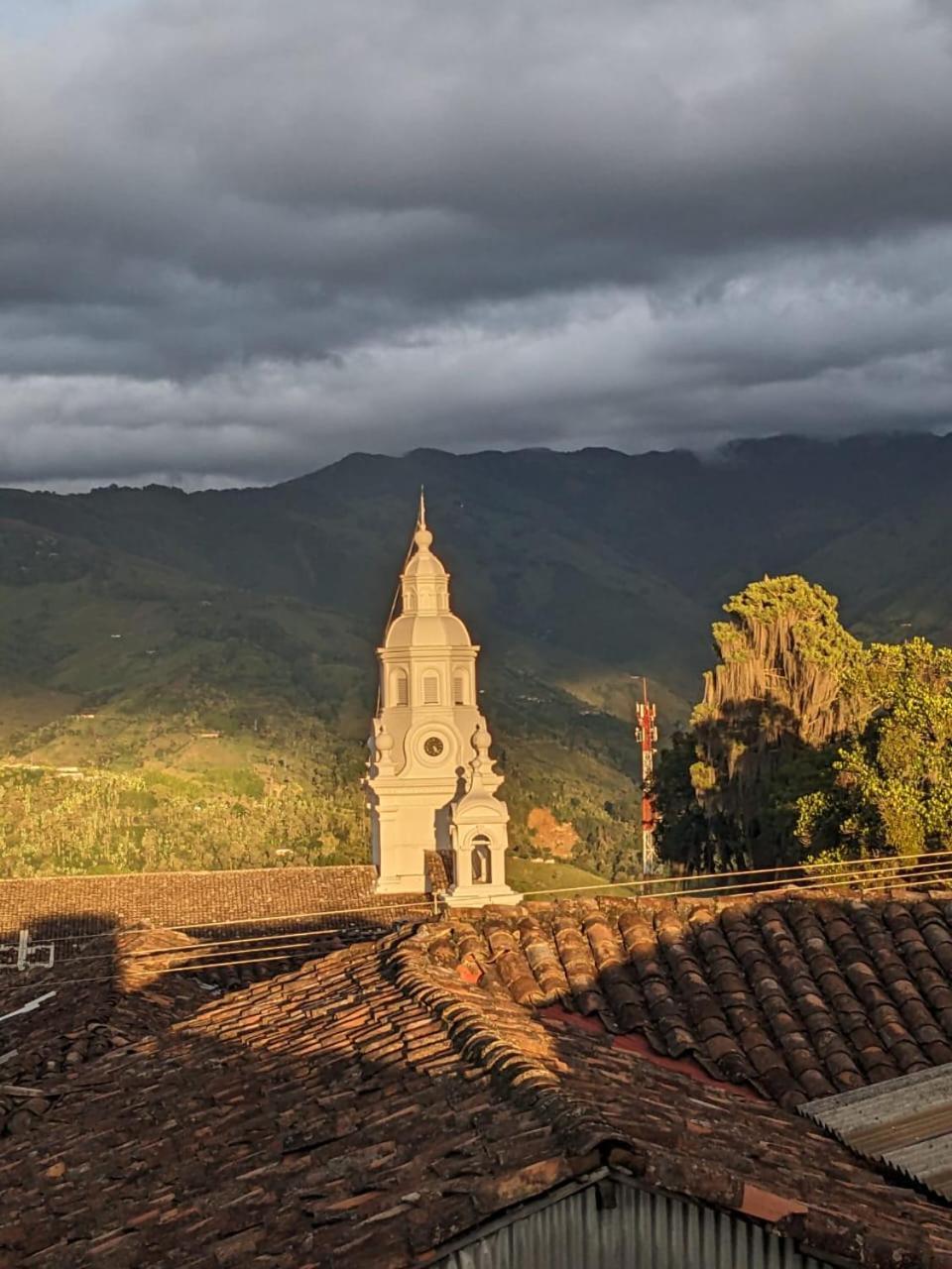 La Estancia Hotel Boutique Саламина Экстерьер фото